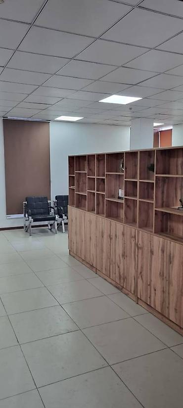 Аренда офисов: Аренда офисов, 65 м², В бизнес центре, 1 линия, С оборудованием, С отдельной кухней — 12