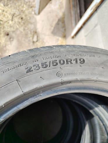 23555 r19 лето: Продаю авто шины, 4 штуки (комплект). Размер 235/50/R19. Б/у, год — 5