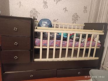 bunk bed: Детская кровать-трансформер с пеленальным комодом и выдвижными — 1