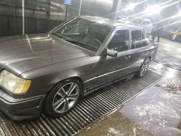 Mercedes-Benz: Mercedes-Benz E-Class: 1994 г., 3.2 л, Автомат, Бензин, Седан — 9