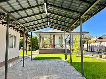 Продажа коттеджей и домов: Продаётся уютная дача в с. Байтик, пос. Гидрогеолог Площадь дома: 130 — 11