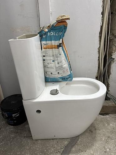 Unitaz – döşəməyə quraşdırılan, arxadan sarnıçlı model - Material