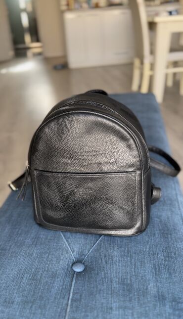 Rukzaklar: Əlaqə WhatsApp — 9