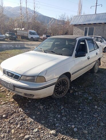 daewoo nexia авто: Daewoo Nexia: 1994 г., 1.5 л, Механика, Бензин, Седан