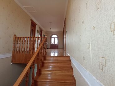 Günlük kirayə evlər: 195 kv. m, 3 otaqlı, Kanalizasiya, Kombi, Kommunal xətlər qoşulmayıb — 23