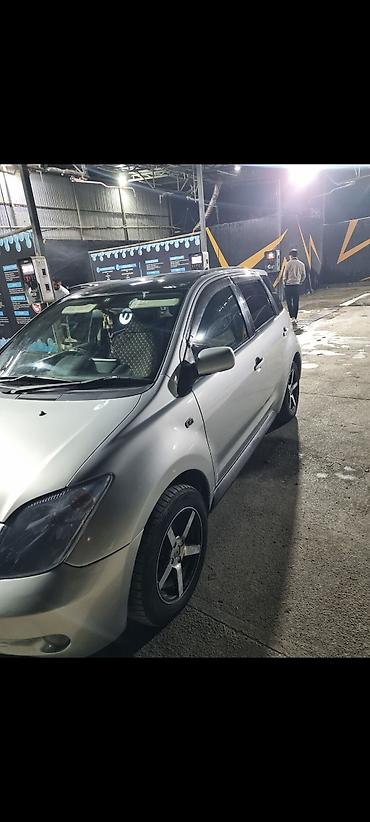 Транспорт: Toyota Ist: 2003 г., 1.5 л, Автомат, Бензин, Хэтчбэк — 8