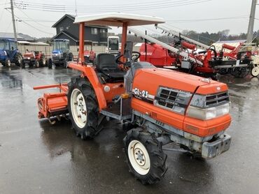 Мини-тракторы Kubota: Мини трактор 350 минден башталат. янмар, исеки кубота, митсубиси at lalafo.kg — 10 Мини-тракторы Kubota: Мини трактор 350 минден башталат. янмар, исеки кубота, митсубиси — 10