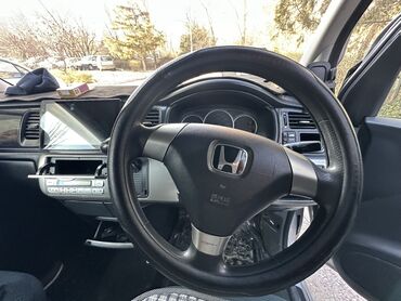 Honda: Honda Stepwgn: 2004 г., Минивэн — 5