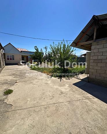 1: 🏠Продается дом в с. Сокулук 🟡Комнаты: 3 🟡Участок: 6 соток 🟡Отопление — 4