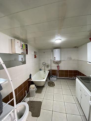 Продажа коттеджей и домов: 🏡 Үй сатылат! 📍 Дарек: Ош шаары горбаНя кичи району. Ул Узгенская 📏 — 11