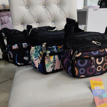 Классические сумки: Сумки женские Отличного качества цены от 1000 до 2100 сом Восток 5 — 2