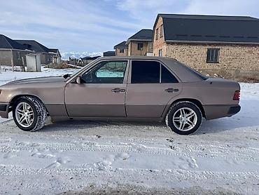 Mercedes-Benz: Mercedes-Benz W124: 1993 г., 2 л, Механика, Бензин, Седан — 2