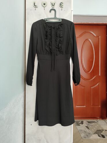 черное вечернее платье: Кече көйнөгү, Классикалык, Жеңдери менен, XL (EU 42)
