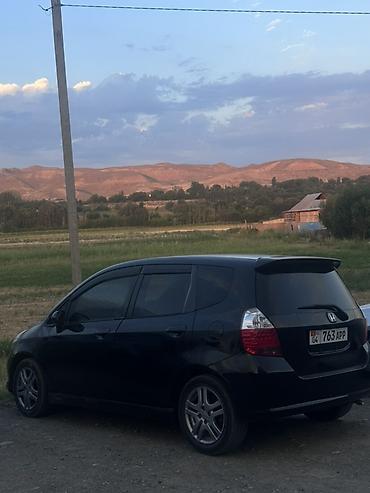 jazz 2: Honda Fit: 2004 г., 1.5 л, Автомат, Бензин, Хэтчбэк — 3