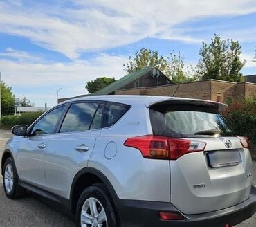 экскаватор пагрузчик: Toyota RAV4: 2015 г., 2.5 л, Автомат, Бензин, Кроссовер