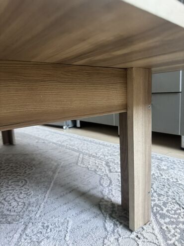 столик обеденный: Кухонный стол, Прямоугольный, Нераскладной