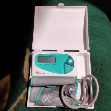 отдам даром действительно нуждающимся: Отдам корейский аппарат для измерения давления за 2 литра