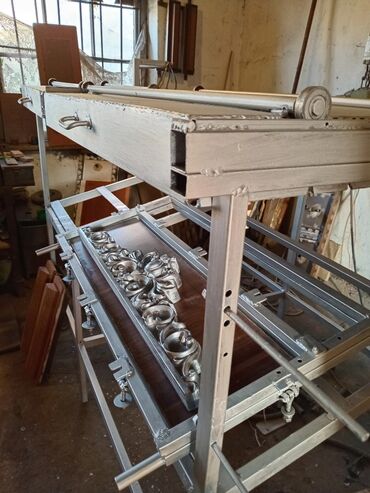 Beton qarışdıranlar: Beton daş və dekorativ panellər üçün qəliblər və qəlibləmə avadanlığı — 1