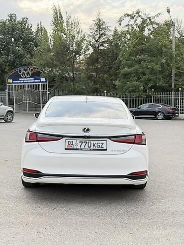 кона машина цена: Lexus ES: 2019 г., Гибрид, Седан — 6