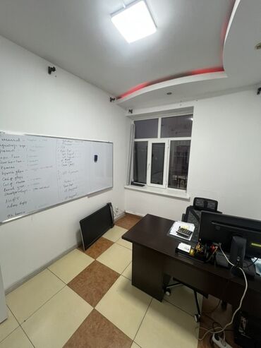 Офисы: Сдаю Офис, 175 м², В административном здании, 1 линия — 9