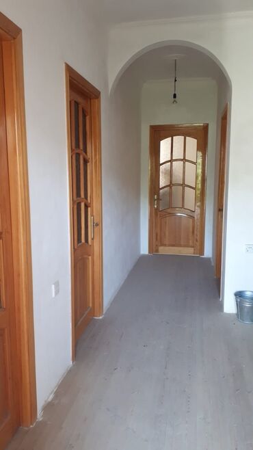 Həyət evləri və villaların satışı: Binəqədi qəs. 3 otaqlı, 100 kv. m, Orta təmir — 9