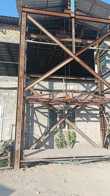 продаю гараж металлический: 1000 м², С высокими потолками — 4