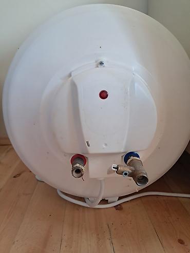 qaz peci qiyməti: Ariston 50 l, İşlənmiş, Kredit yoxdur, Ünvandan götürmə — 3