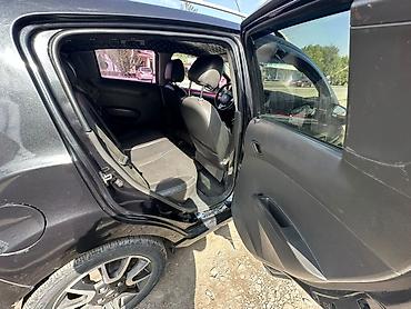 probox toyota: Chevrolet Spark: 2014 г., 1 л, Автомат, Бензин, Хэтчбэк — 9