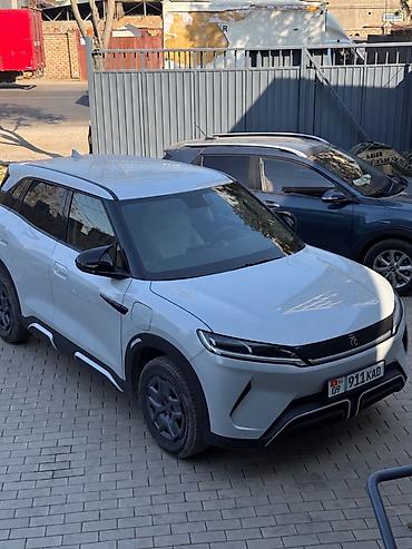 BYD: BYD Yuan Up: 2025 г., Автомат, Электромобиль, Кроссовер — 1