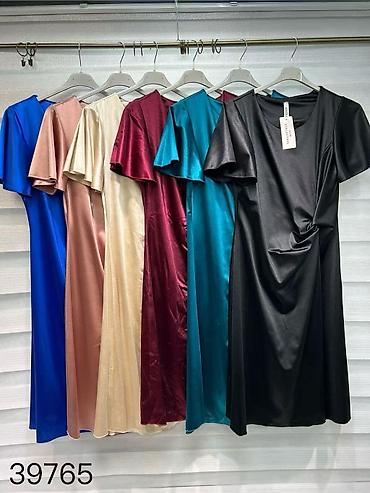 under: Haljine za punije
Cena 2600
Vel. do 5xl
V20 — 6