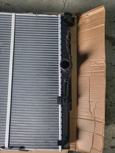 Радиаторы: ПРОДАЮ Радиатор охлаждения двигателя BMW g30!!! Состояние: Новое