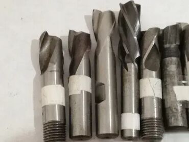 Ostali uređaji: Glodalo 12mm, 13mm, 13,5mm Glodalo sa dimenzijama mm, pogodno za — 12