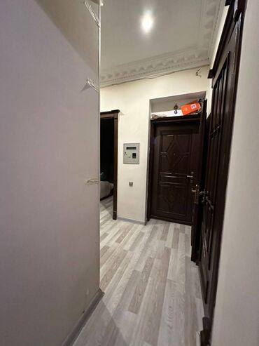 Uzunmüddətli kirayə mənzillər: Nəsimi rayonu,Semed Vurgun kucesiTibb Universtetinin yaxınlığı,5 — 8