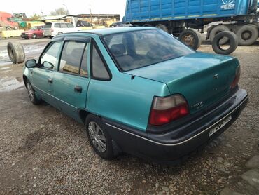 нексияа: Daewoo Nexia: 2000 г., 1.5 л, Механика, Бензин, Седан