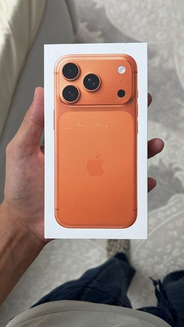 чехлы для айфон 7: IPhone 17 Pro, Новый, Коробка