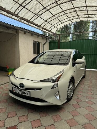 купить приус: Toyota Prius: 2015 г., 1.8 л, Гибрид, Седан