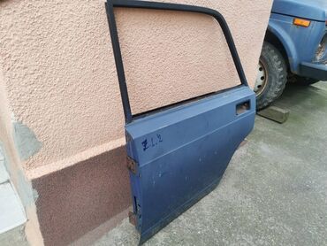 Auto delovi: Vrata zadnja leva Lada 2107 Riva,2105 u plavoj boji ZL2 . Vrata su — 3