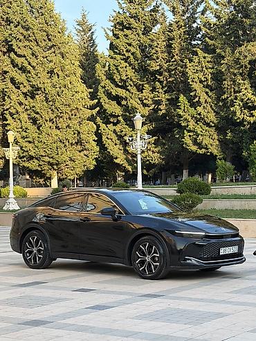 mercedes c220 cdi motor: Toyota Crown: 2.5 l | 2023 il Krossover — 3