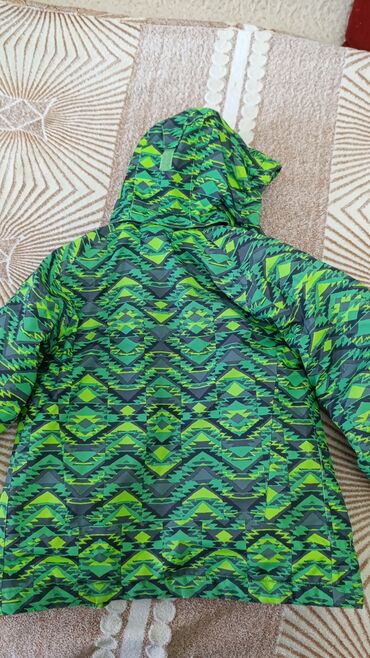 Women's Sneakers and athletic shoes: Детская зимняя куртка с ярким зеленым узором, подходящая для — 15