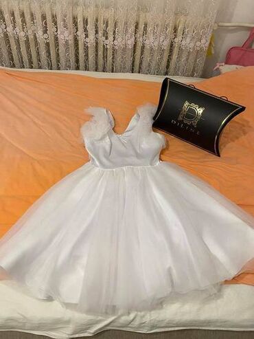 haljine za svadbu 2023: M (EU 38), bоја - Bela, Večernji, maturski, Top (bez rukava)
