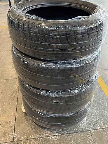 Продаю Комплект зимних шин (4 шт.) 235/55 R19 - Тип: зимние