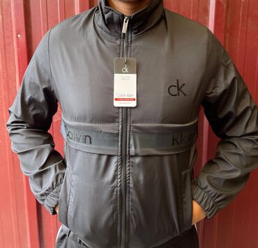 Jakne za prelazni period: Muške jakne za jesen tanji S,M,L,XL,XXL veličine za 5500 din
pb — 7