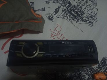 ddr1 1gb: Колдонулган, 1-DIN