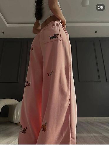 alpha khaki: 04. Viralne trenerke 🔥
Vel: S M L XL
Cena: 3.300 dinara
Uvoz Turska A — 3