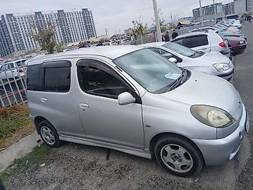 Toyota: Toyota Funcargo: 2000 г., 1.5 л, Хэтчбэк — 4