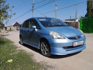 малометражки машины купить: Honda Jazz: 2002 г., 1.4 л, Механика, Хэтчбэк