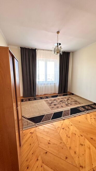 Долгосрочная аренда домов: 305 м², 6 комнат, Утепленный, Бронированные двери, Балкон застеклен at lalafo.kg — 5 Долгосрочная аренда домов: 305 м², 6 комнат, Утепленный, Бронированные двери, Балкон застеклен — 5