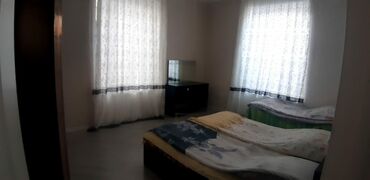 Günlük kirayə evlər: 100 kv. m, 2 otaqlı, İnternet, Qaz, İşıq — 12