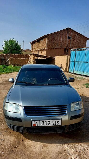 Volkswagen: Volkswagen Passat: 2002 г., 2 л, Механика, Бензин, Седан