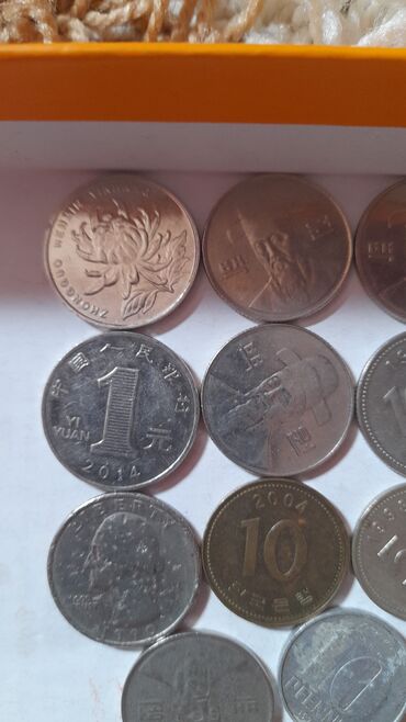 настольный стол: Продаются монеты, предлагайте свою цену. в городе Ош